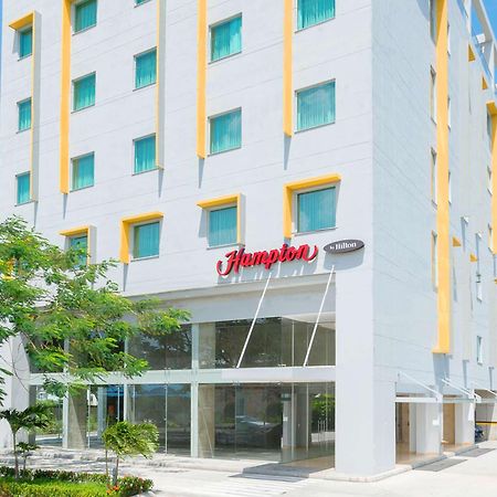 Hampton By Hilton Yopal Hotel Eksteriør billede