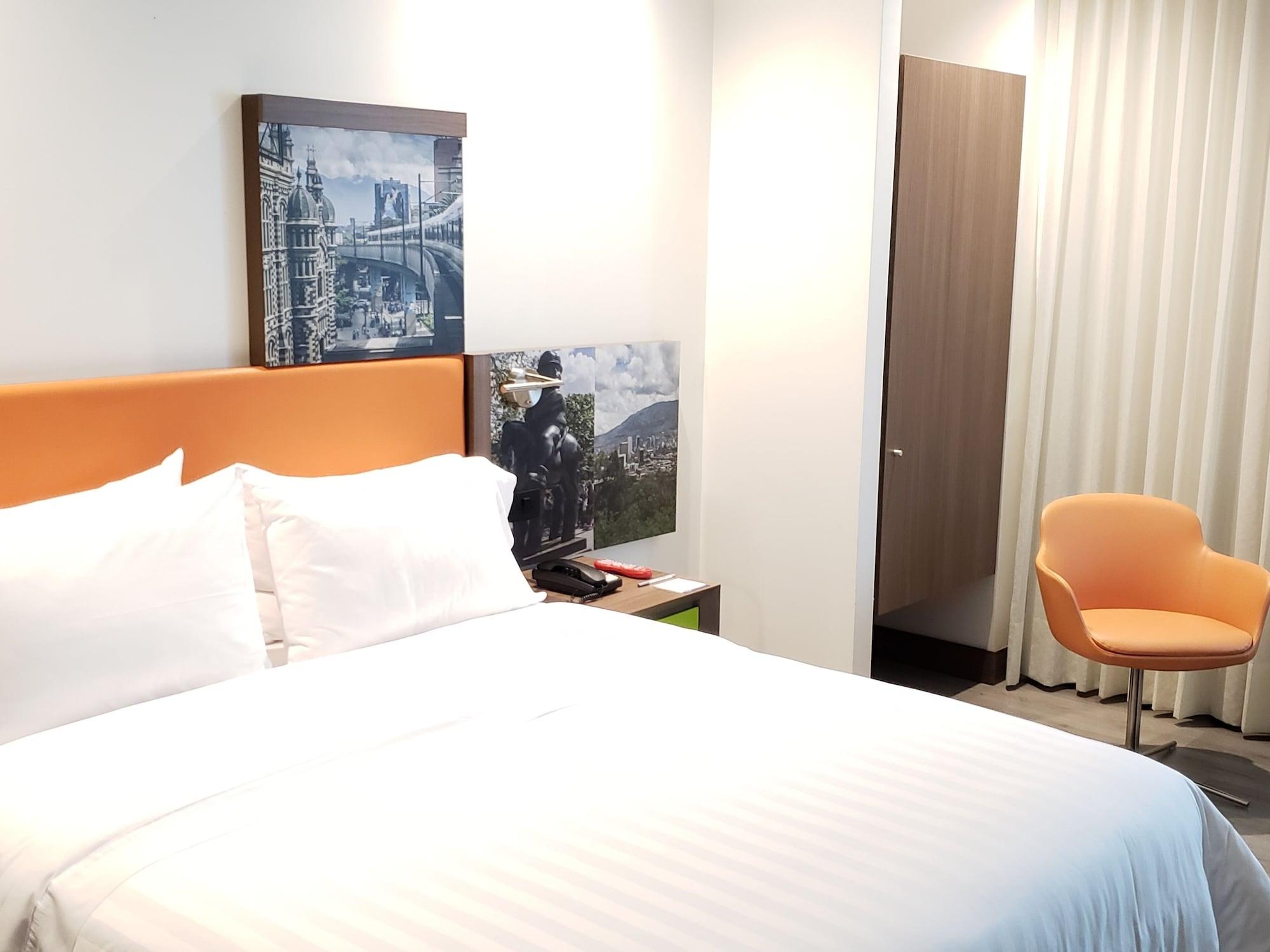 Hampton By Hilton Yopal Hotel Eksteriør billede