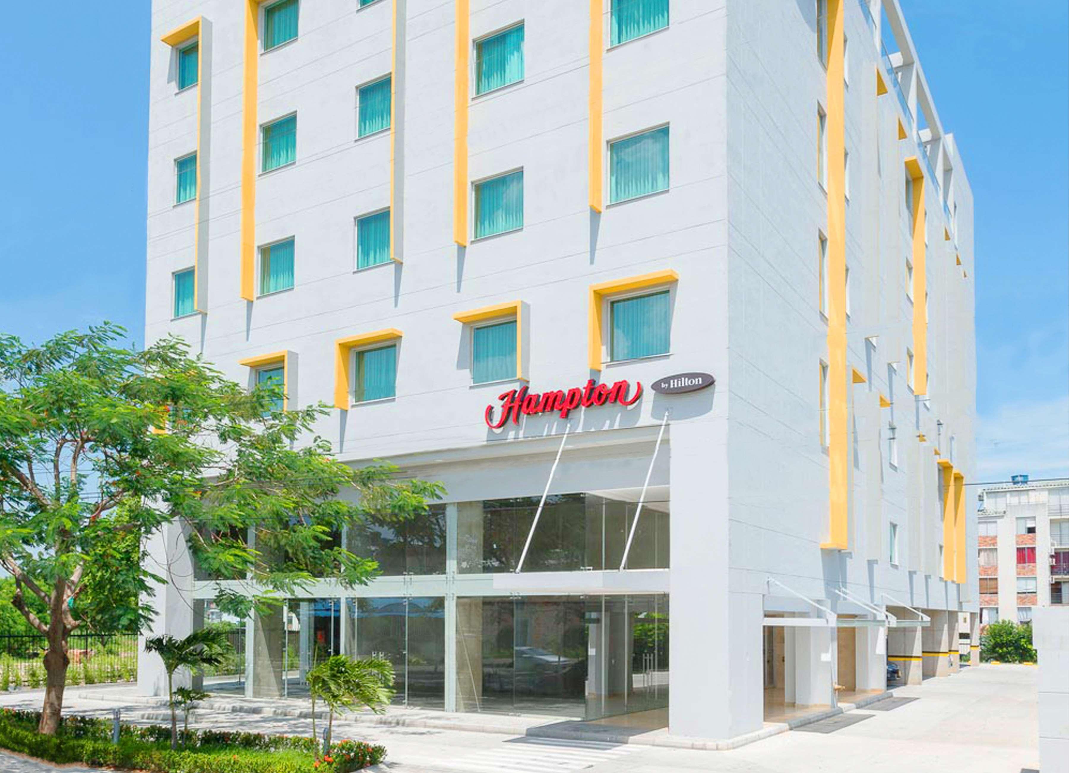 Hampton By Hilton Yopal Hotel Eksteriør billede