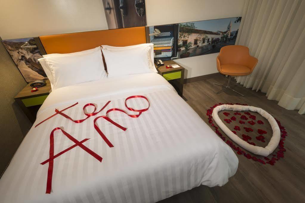 Hampton By Hilton Yopal Hotel Eksteriør billede